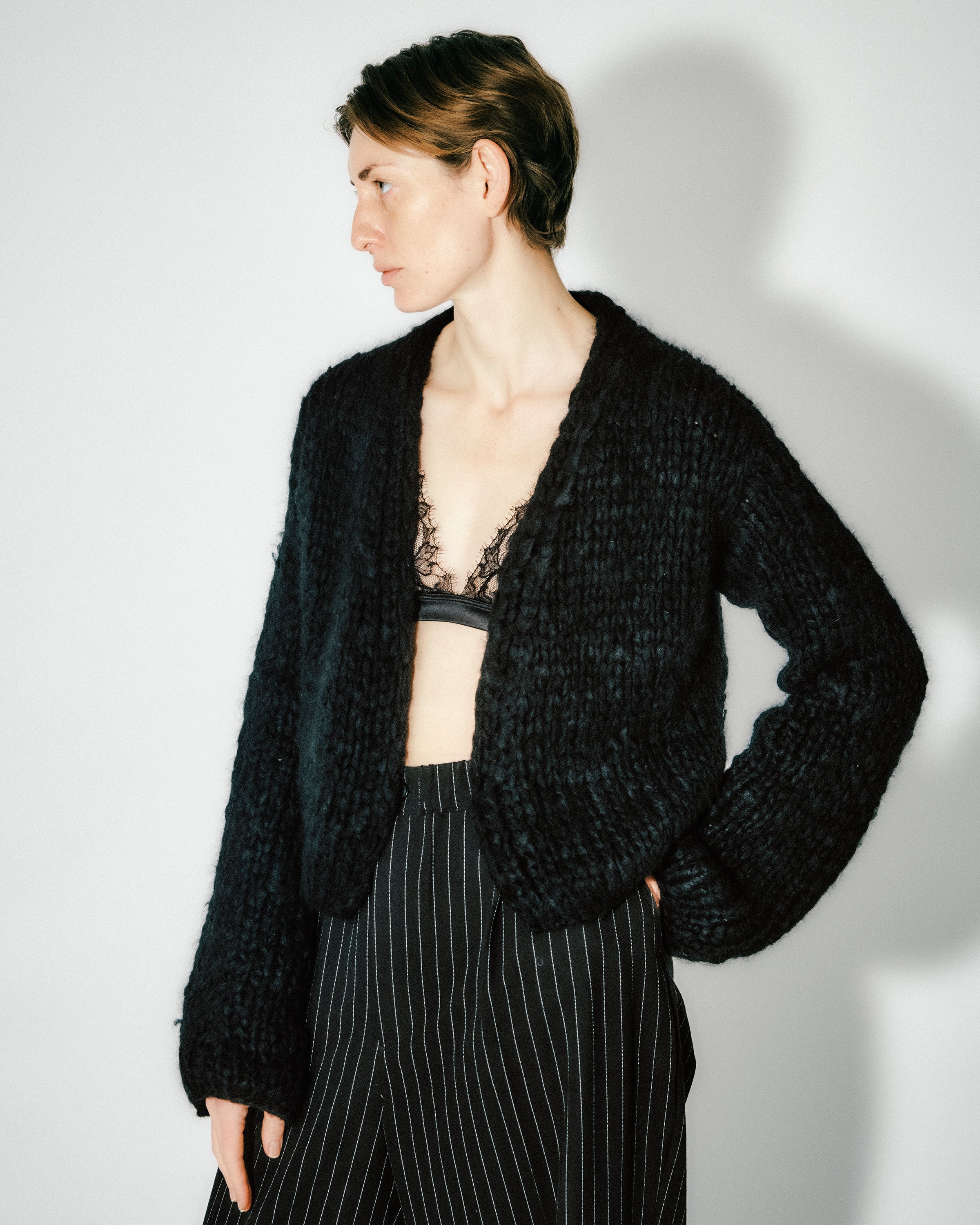 Klassische Strickjacke aus Merinowolle in Rot