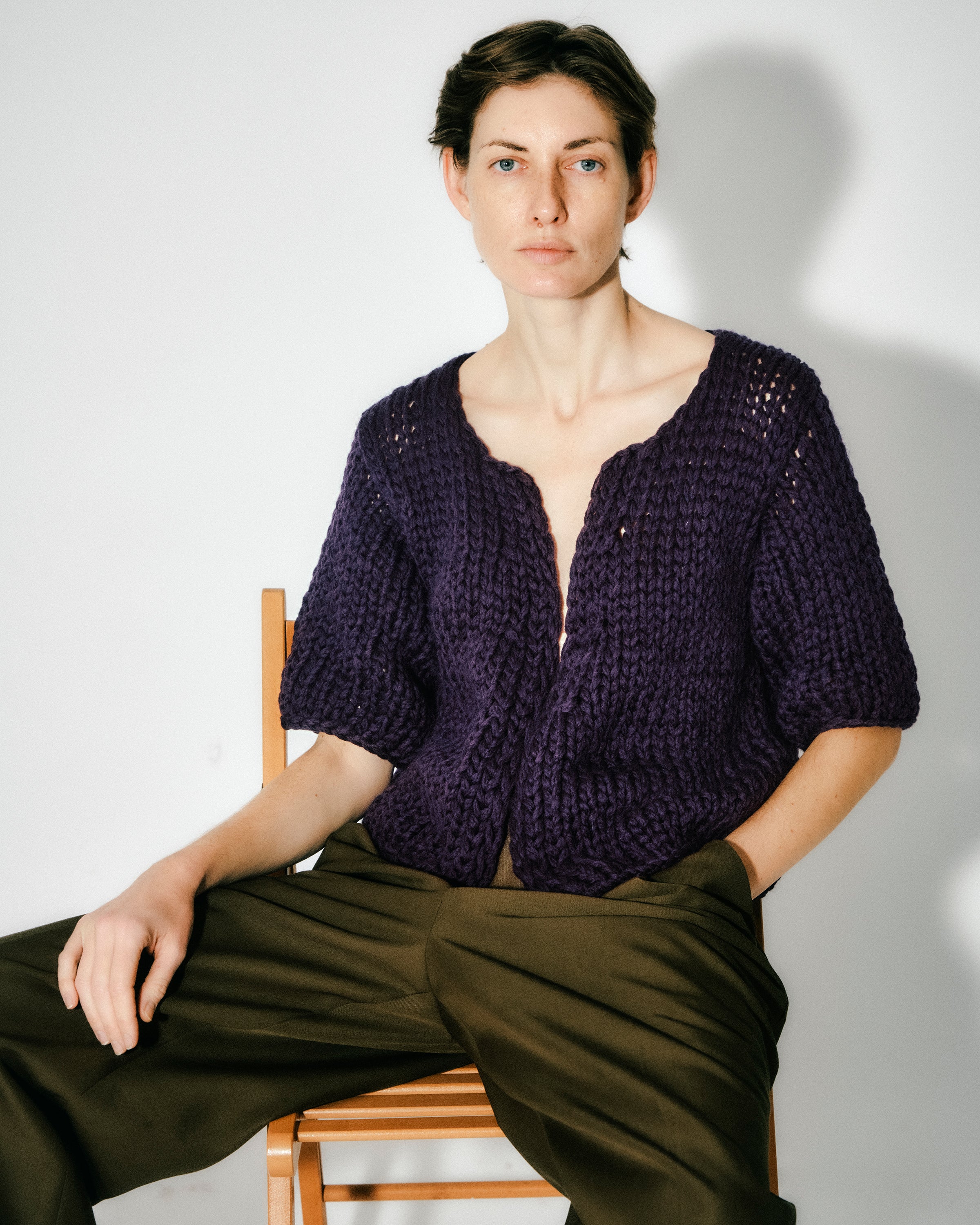 Klassische Strickjacke aus Merinowolle in Rot